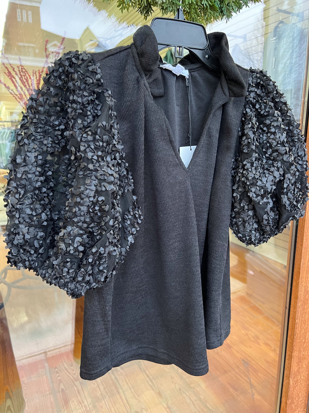 THML Textured Puff Sleeve Top