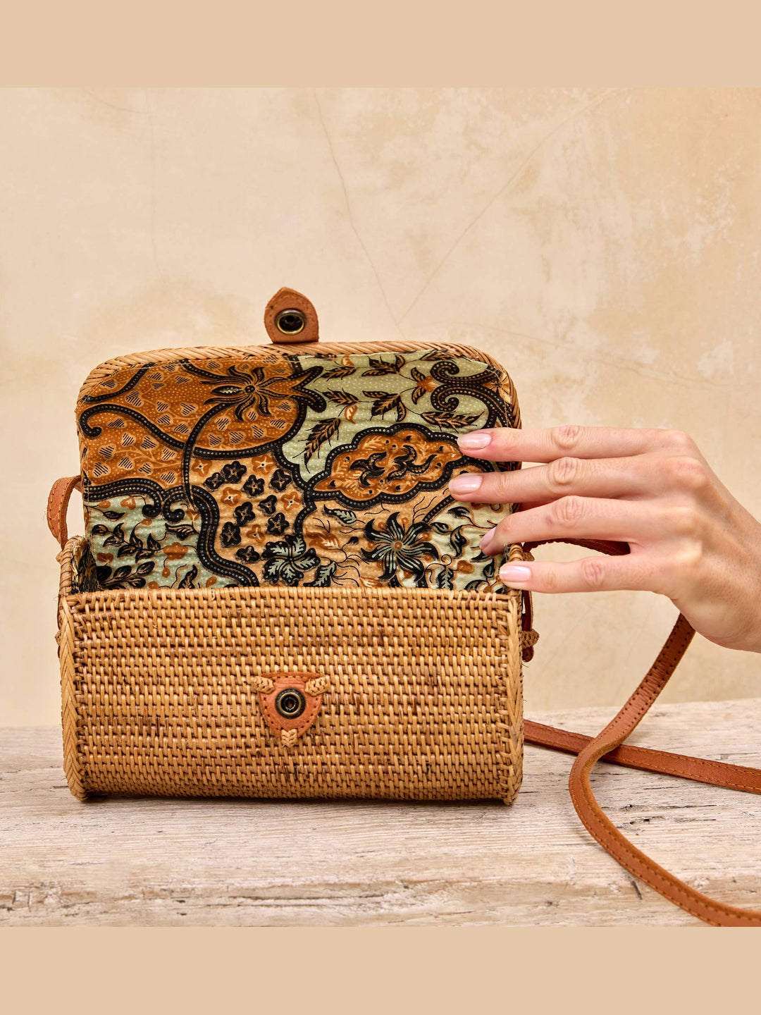 Ata Vine Rattan Straw Small Crossbody Bag