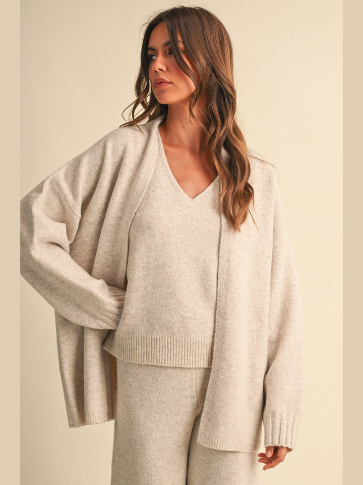 V-NECK SLEEVELESS TOP WITH LONG-SLEEVED CARDIGAN & PANTS
