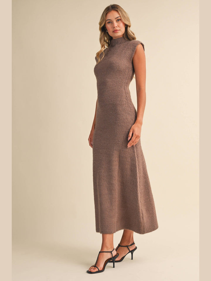SLEEVELESS TURTLENECK SWEATER MIDI DRESS