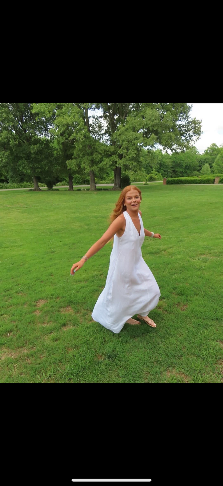 Elan White Sleeveless Maxi Dress