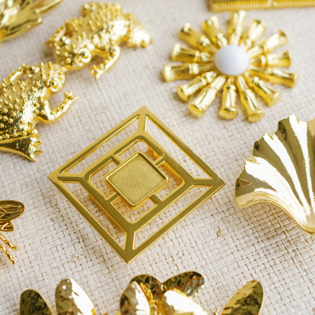 Garland Gold Interchangeable Belt Buckle- Fretwork Medallion