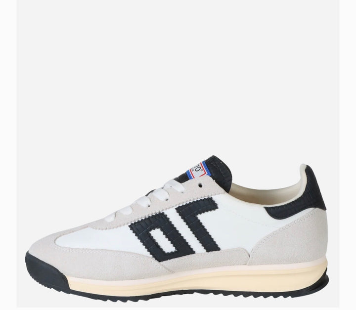 Barkley Jogger - White Black