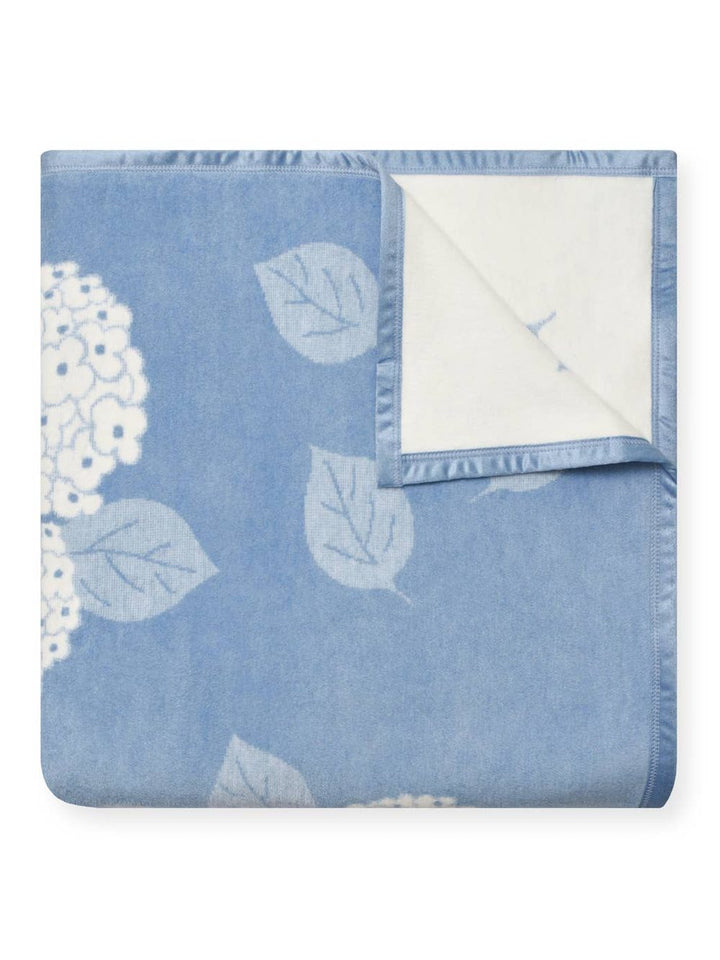 Hydrangeas Bluebell Blanket