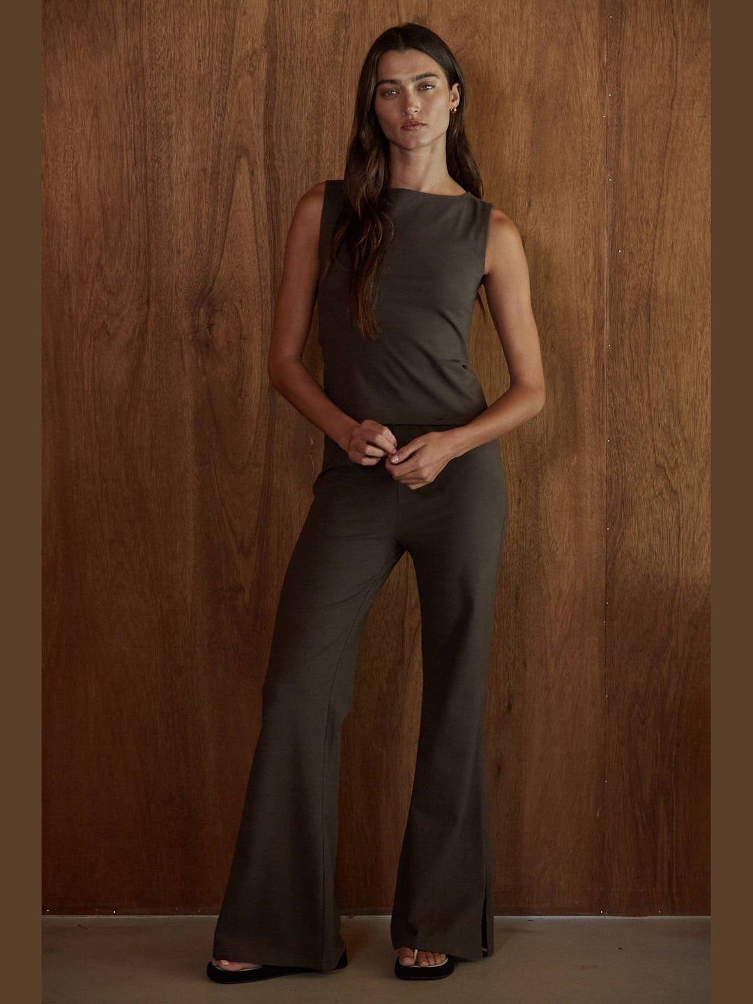 Knit Cotton Spandex Boat Neck Sleeveless Top