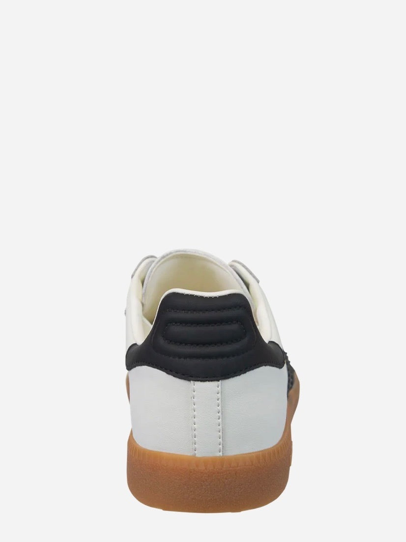 Cloud Sneaker- White & Black