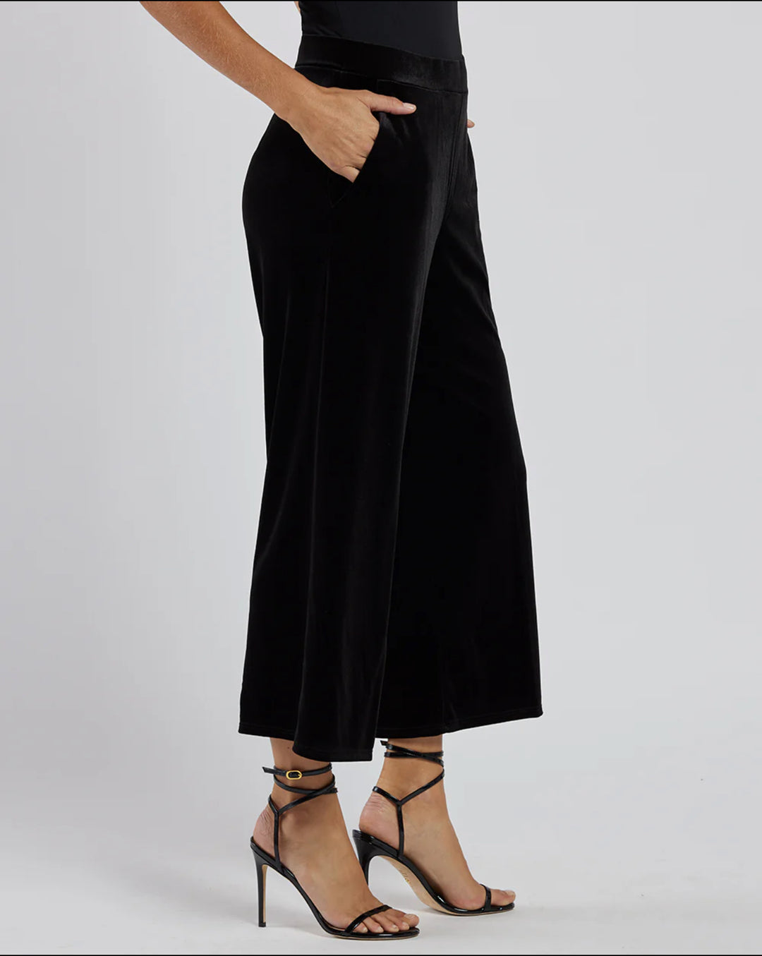 Jude Connally Lolly Stretch Velvet Pant