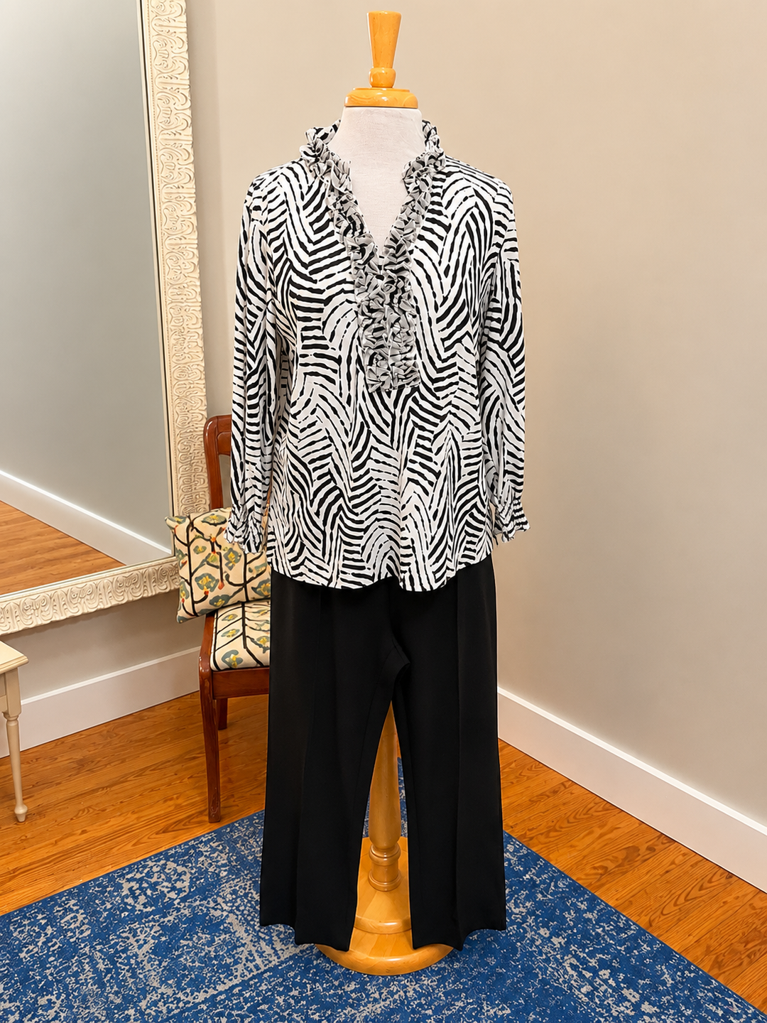3/4 Shirred Sleeve Ruffle Trim Notch Neck Stand Collar Knit Top