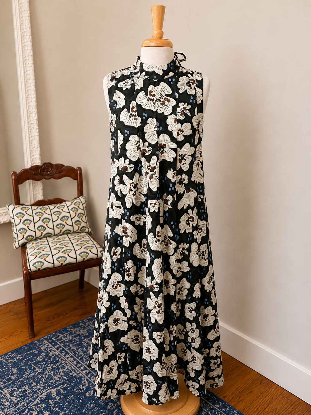 Floral Sleeveless Dress w tie in back