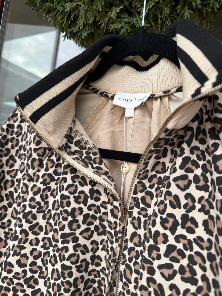 Entro Leopard Balloon Sleeve Zip Blouse