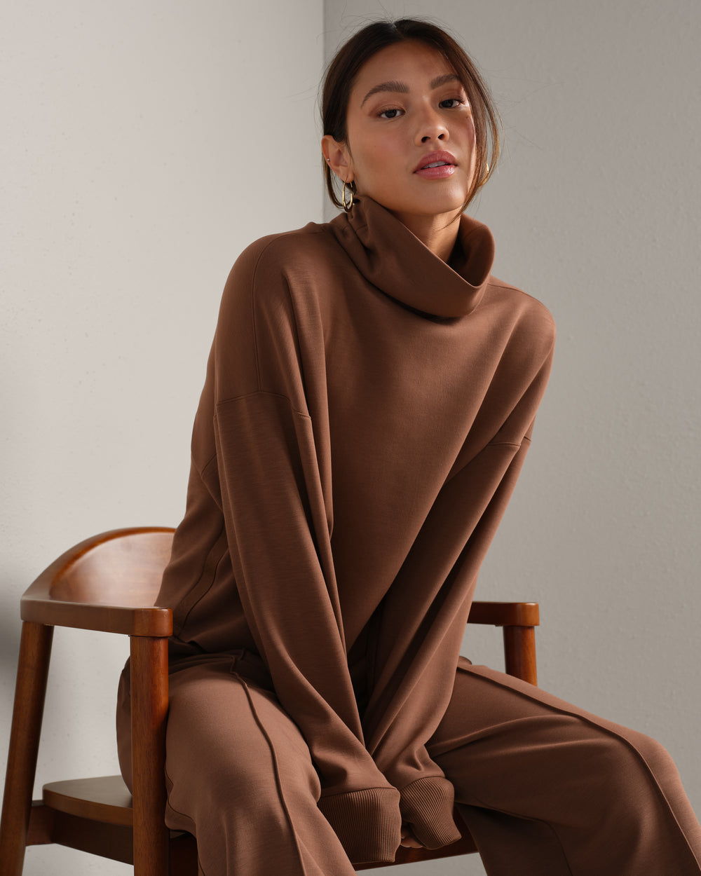 Rhone Dreamglow Mock Neck- Chestnut Brown
