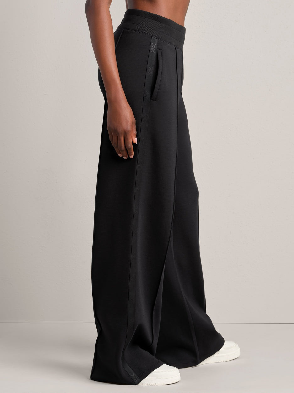 Rhone DreamGlow Trouser - Pure Black