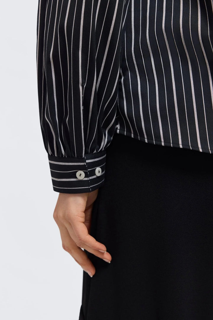 Foxcroft Daphne Blouse- Black and White Stripe