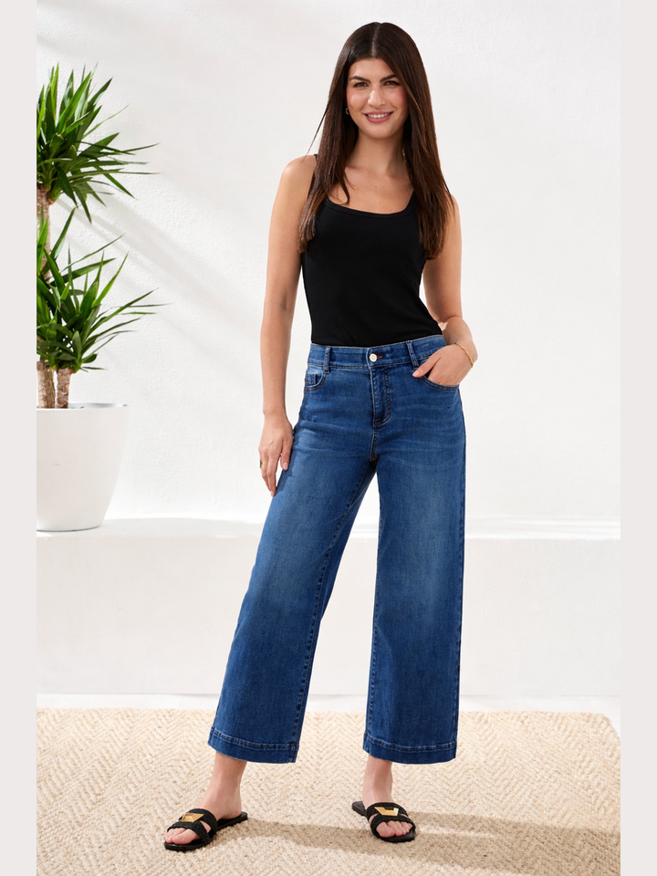 Tribal Audrey Hugging Wide Leg Crop Jean