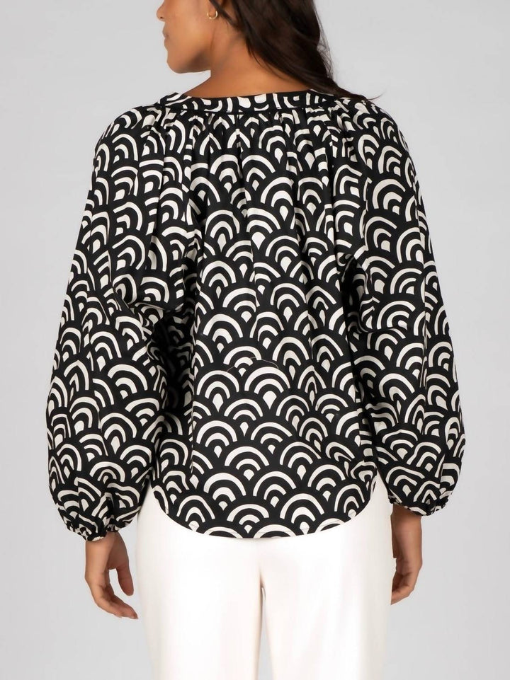 Sincerely Ours Blakely Top - Midnight Fan