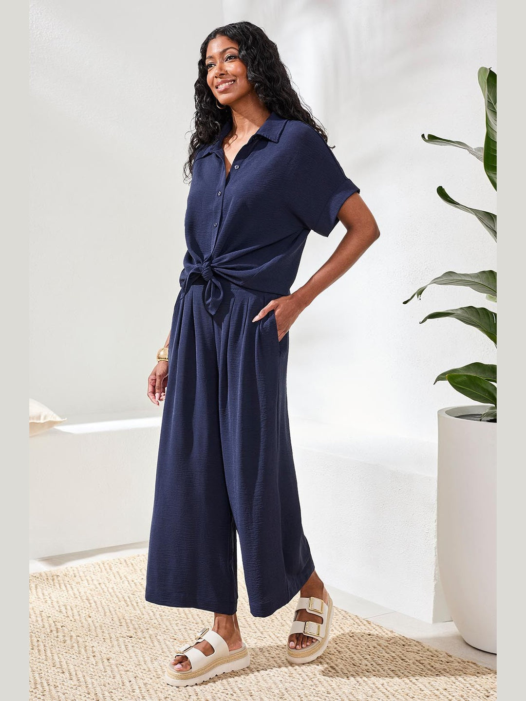 Flowy Crop Pant w/ Elastic Waist