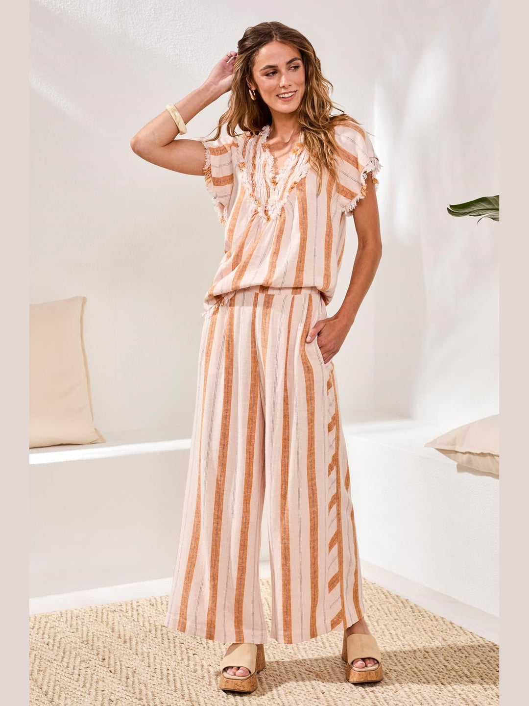 Flowy Wide-Leg Pants w/ Pockets - Sahara Beige