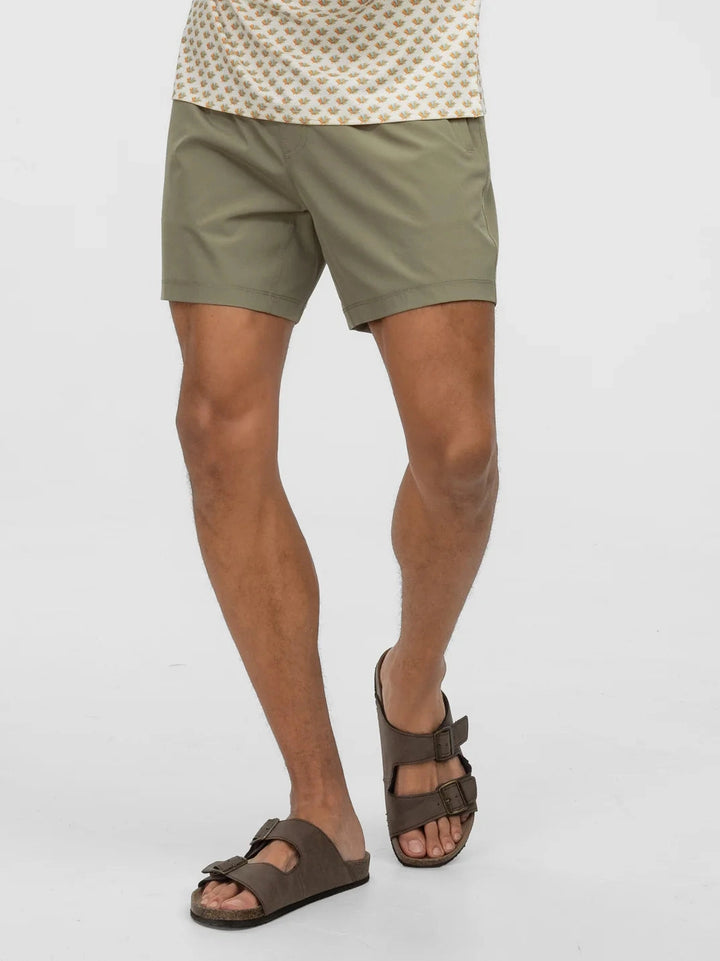 Southern Shirt Everyday Hybrid Short