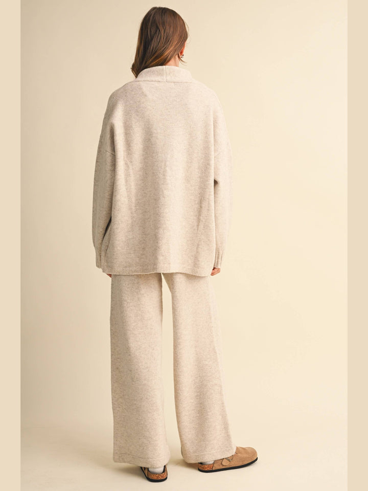 V-NECK SLEEVELESS TOP WITH LONG-SLEEVED CARDIGAN & PANTS
