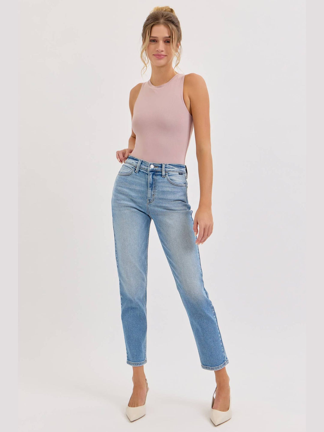 High Rise Mom Jean- Light Wash